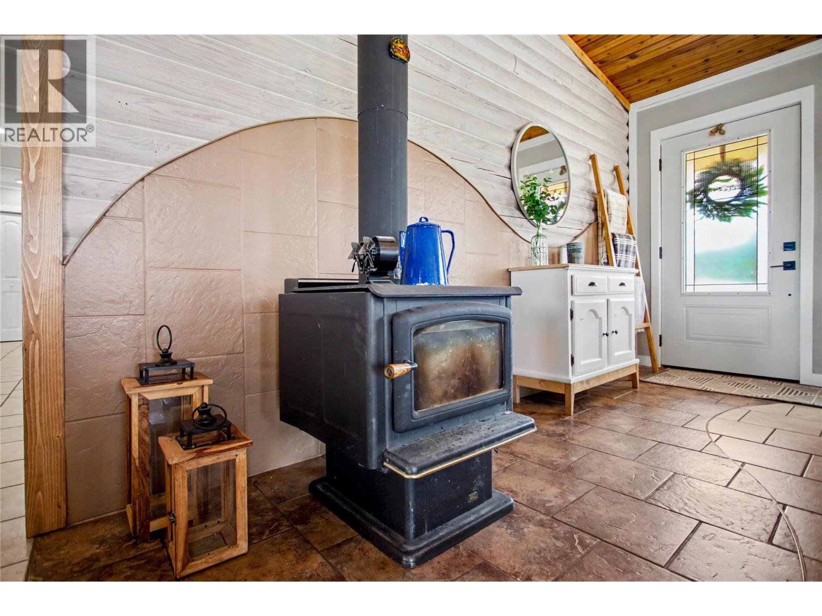 3071 Creighton Valley Road - 23