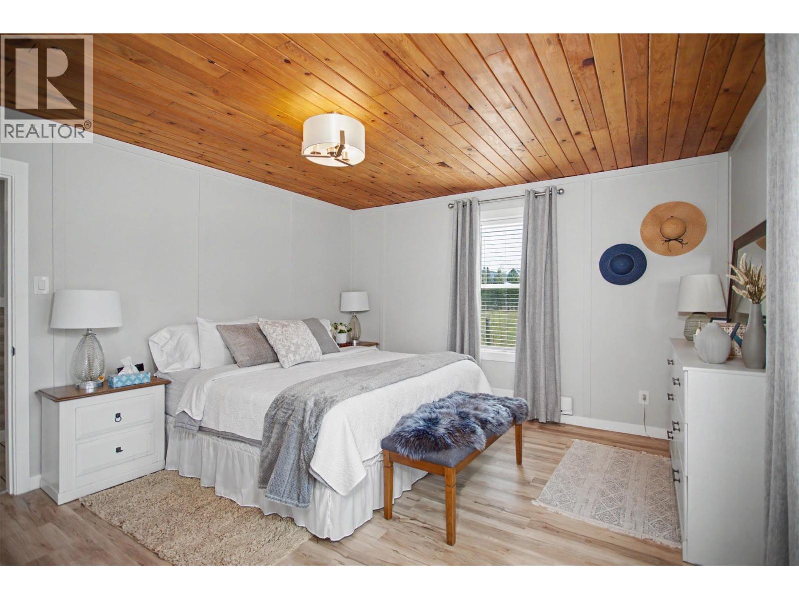 3071 Creighton Valley Road - 35