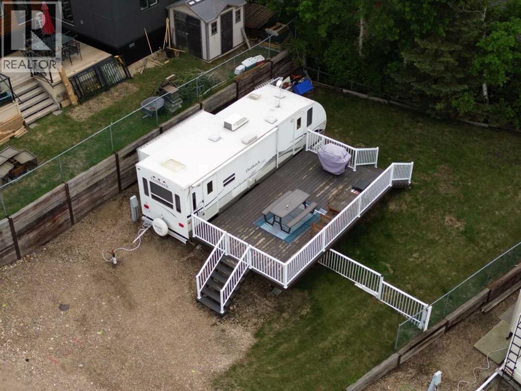 25054 South Pine Lake Road, Rural Red Deer County