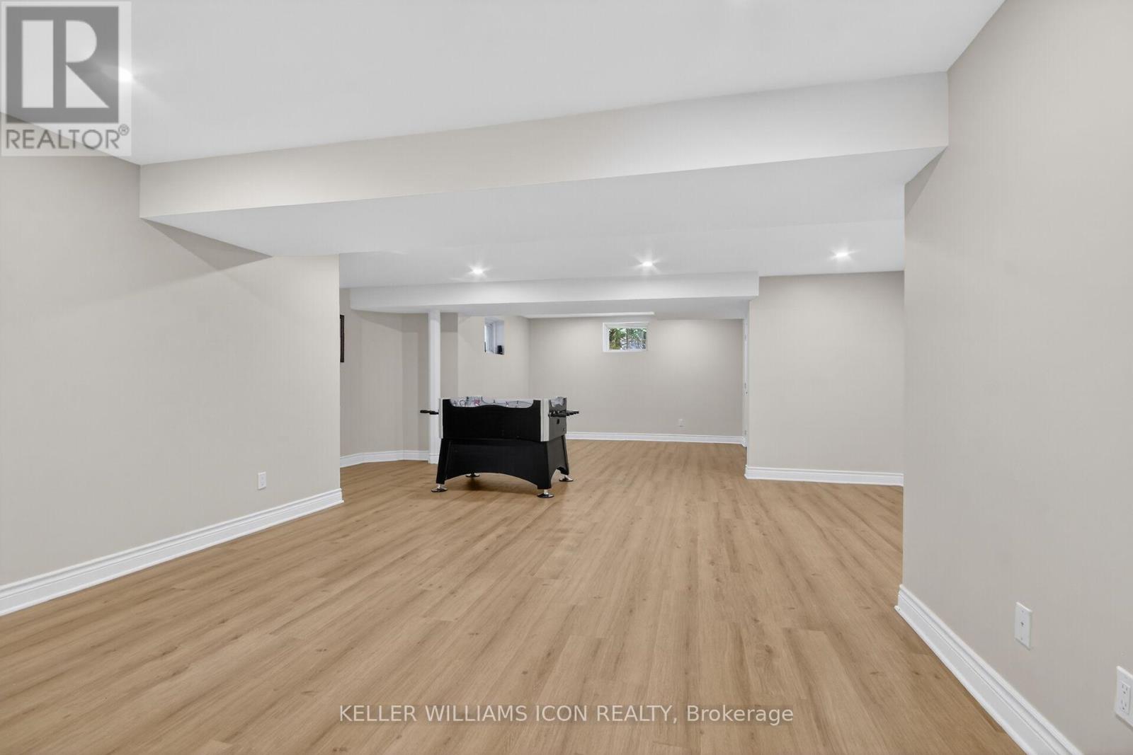 5 Bed, 4 Bath House for Sale in Ottawa – 136 SHAUGHNESSY CRESCENT, Ottawa – MLS# X13412744 - Image 35