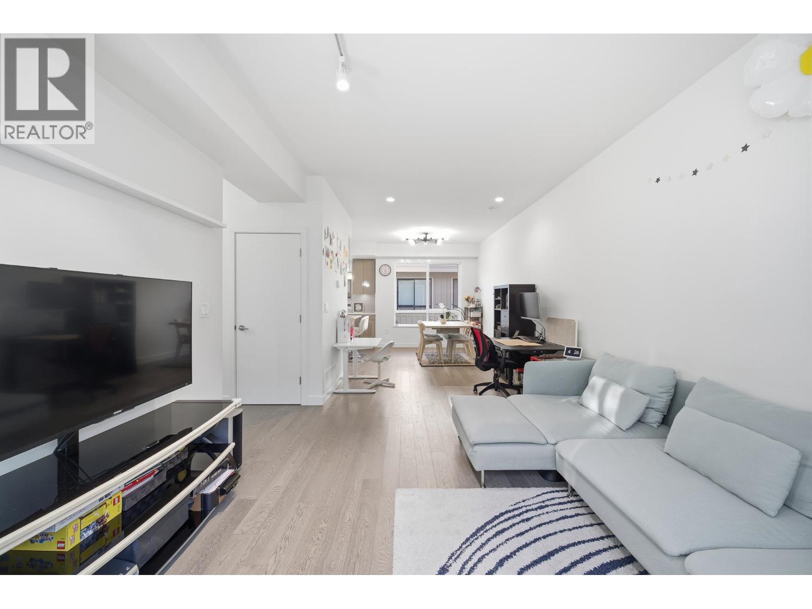 #45-10233 RIVER Drive, Richmond
