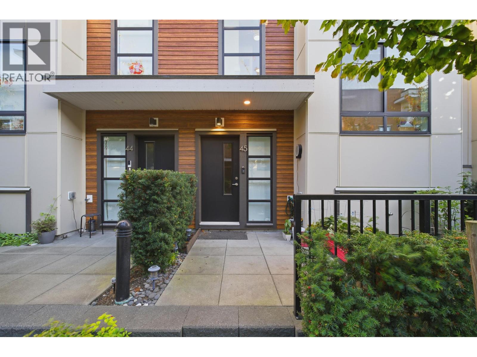 #45-10233 RIVER Drive, Richmond