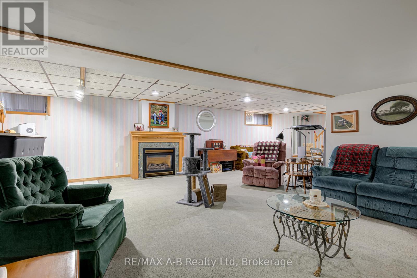 137 MITCHELL COURT - 27