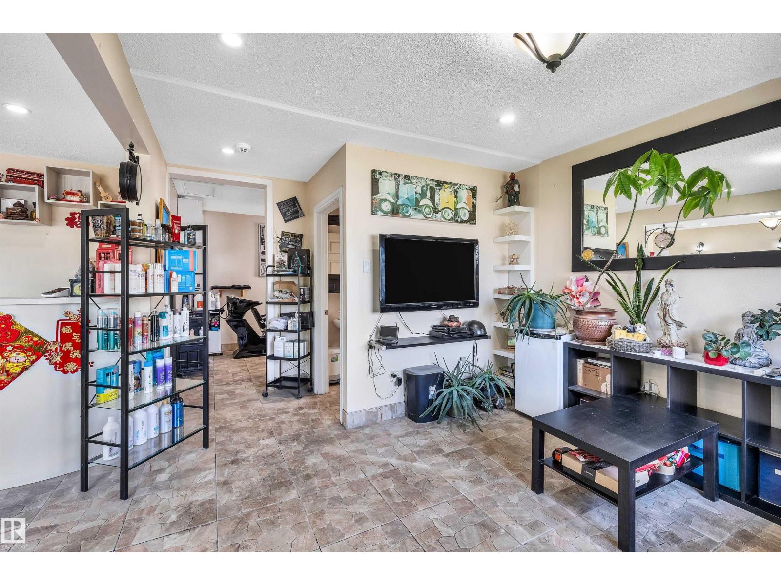 11722 81 ST NW - photo 4