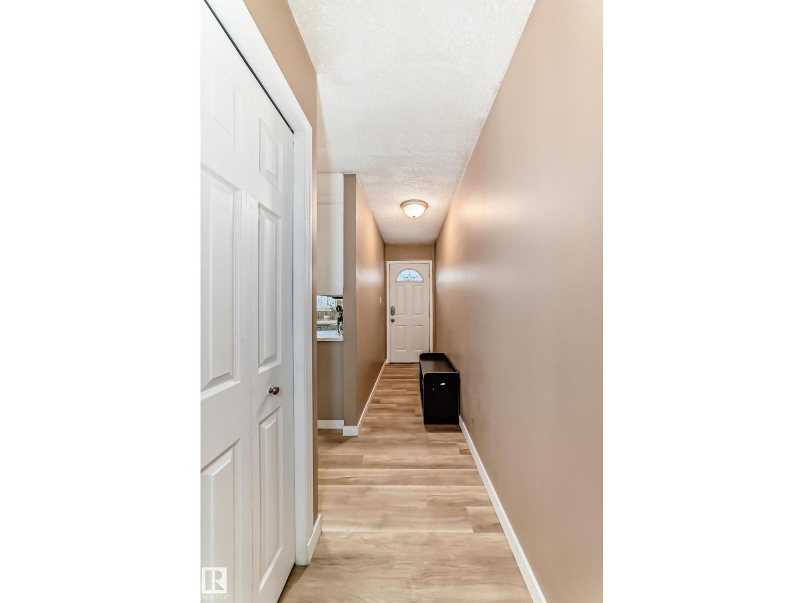 9813 152 ST NW - 28