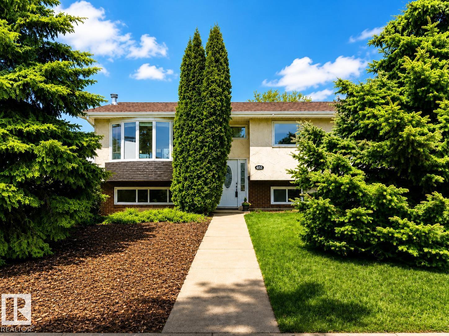 9813 152 ST NW - 1