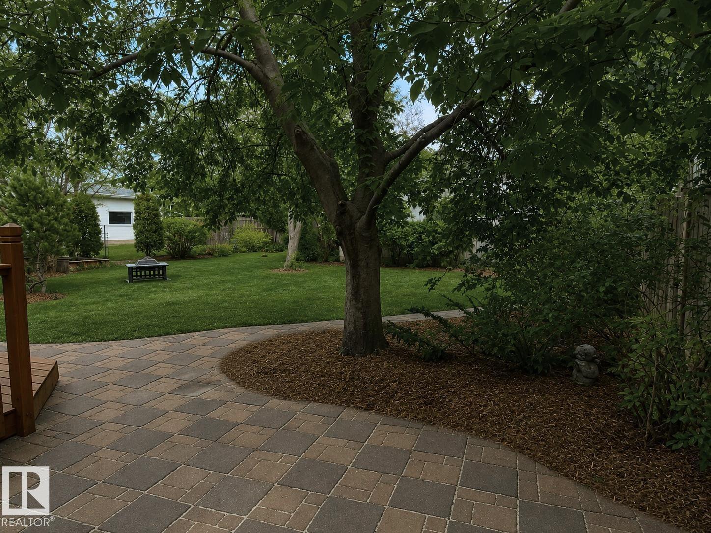 9813 152 ST NW - 63