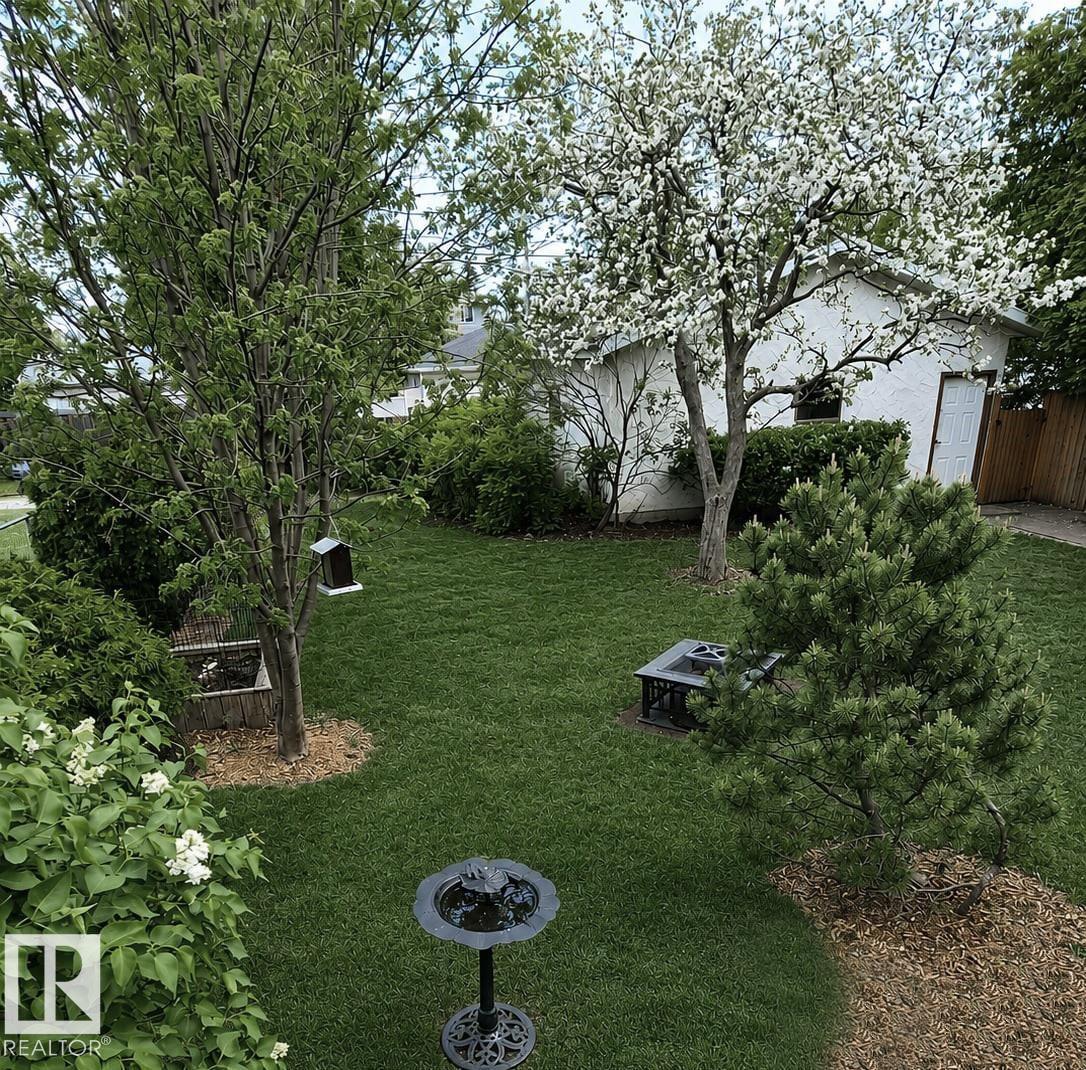 9813 152 ST NW - 61