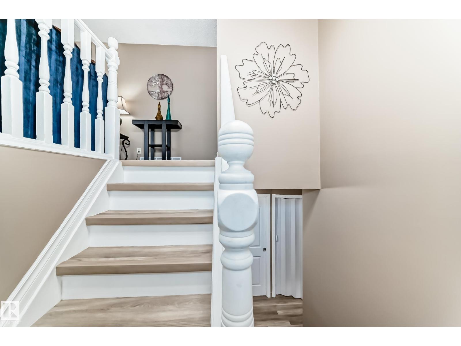 9813 152 ST NW - 52