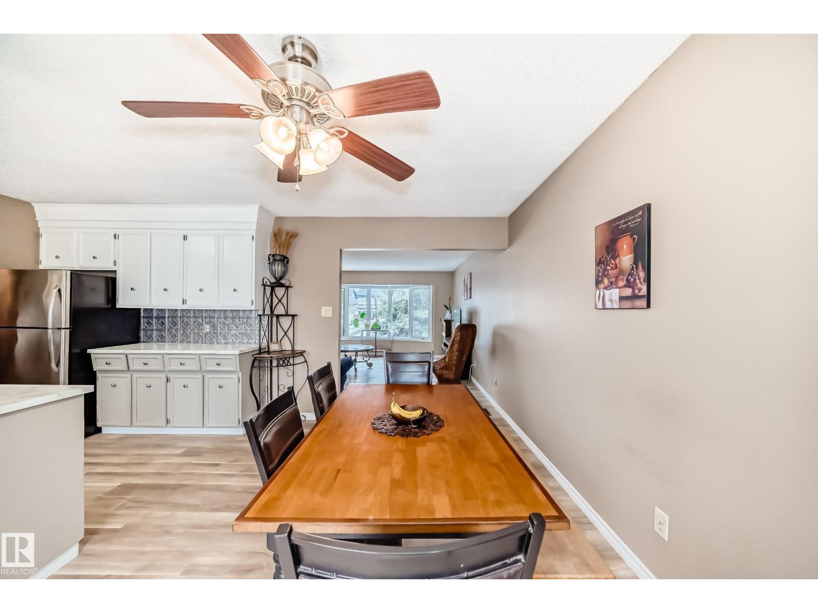9813 152 ST NW - 11