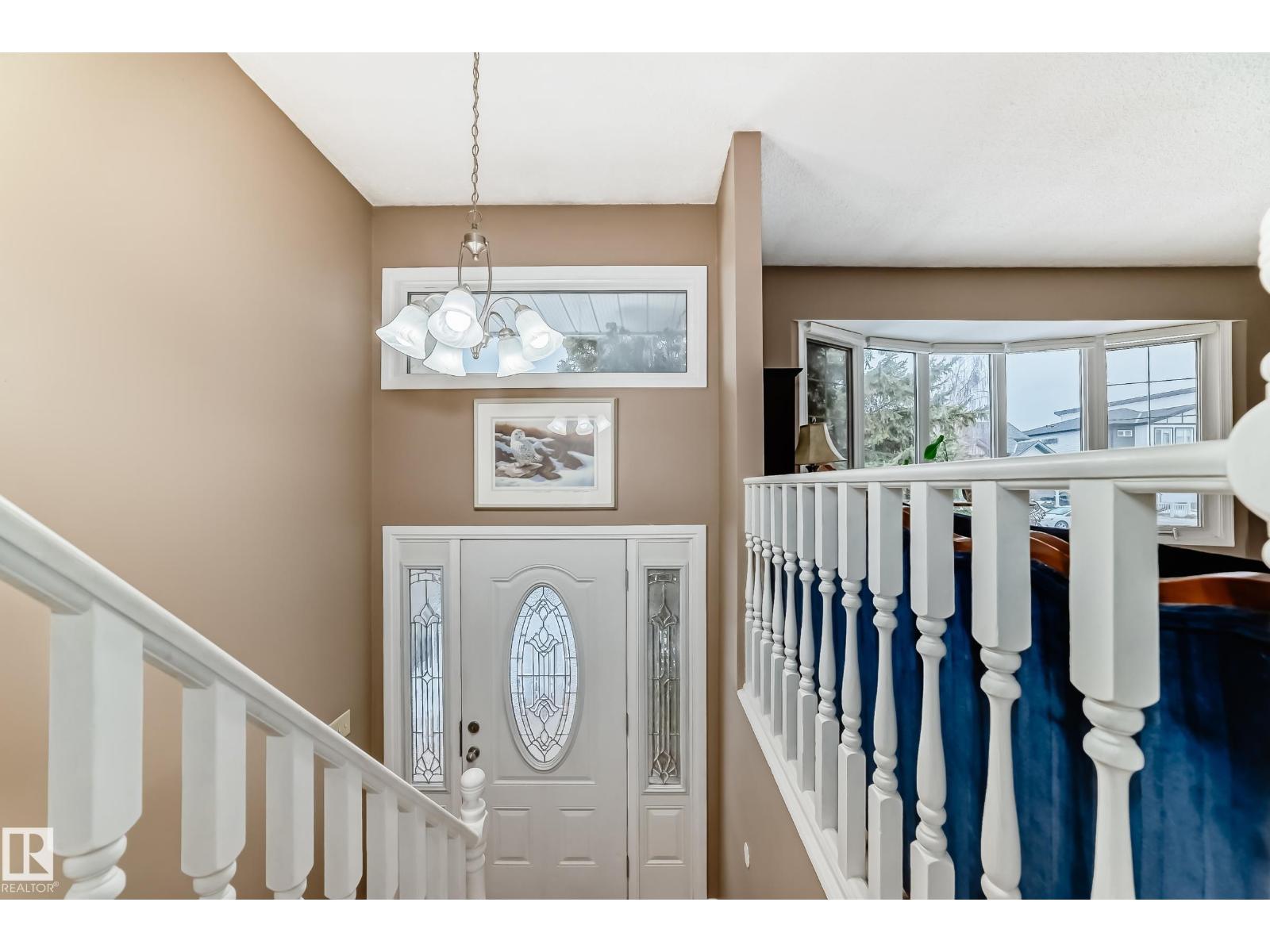 9813 152 ST NW - 3