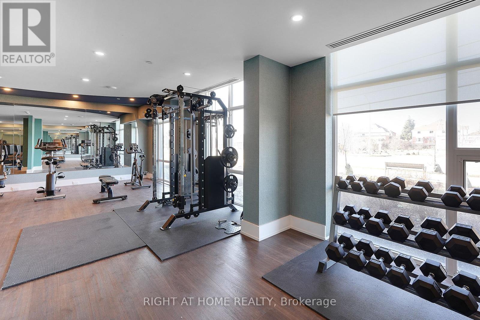 #905 460 DUNDAS STREET E - 19