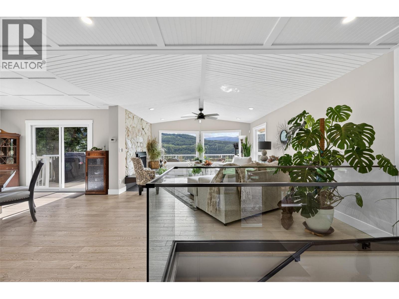 2414 Forest Drive - 13