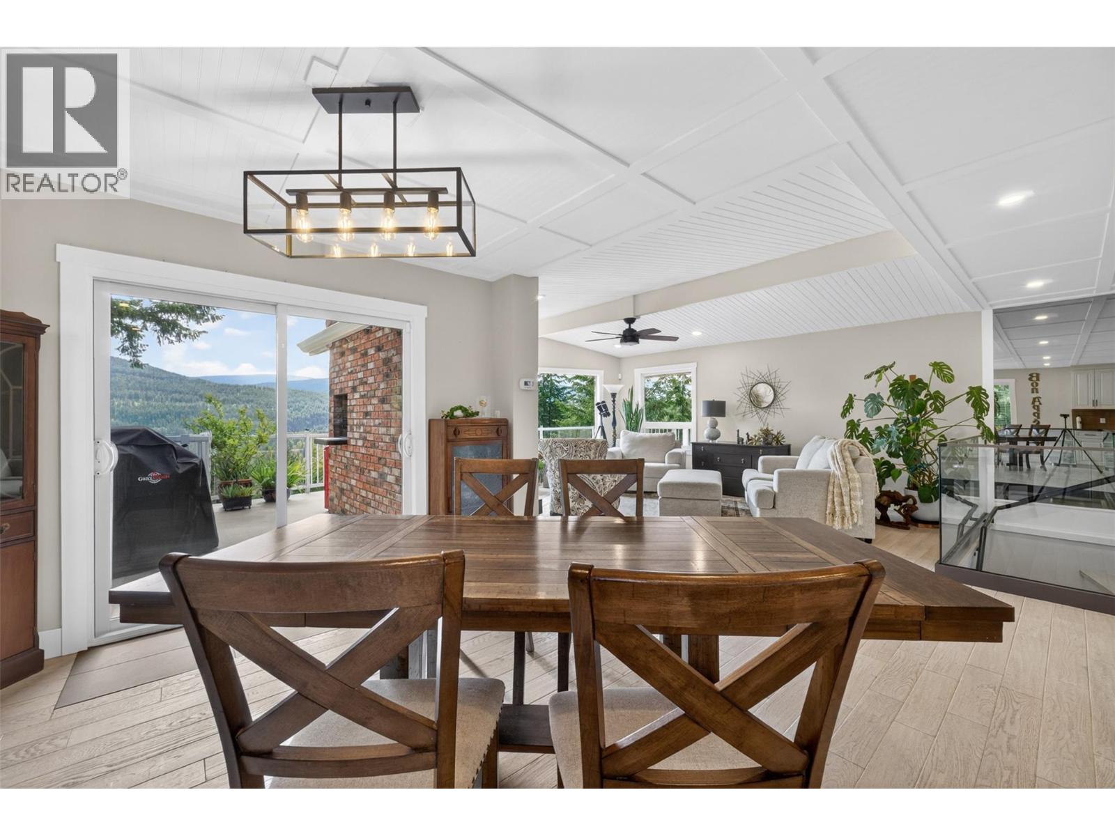 2414 Forest Drive - 23
