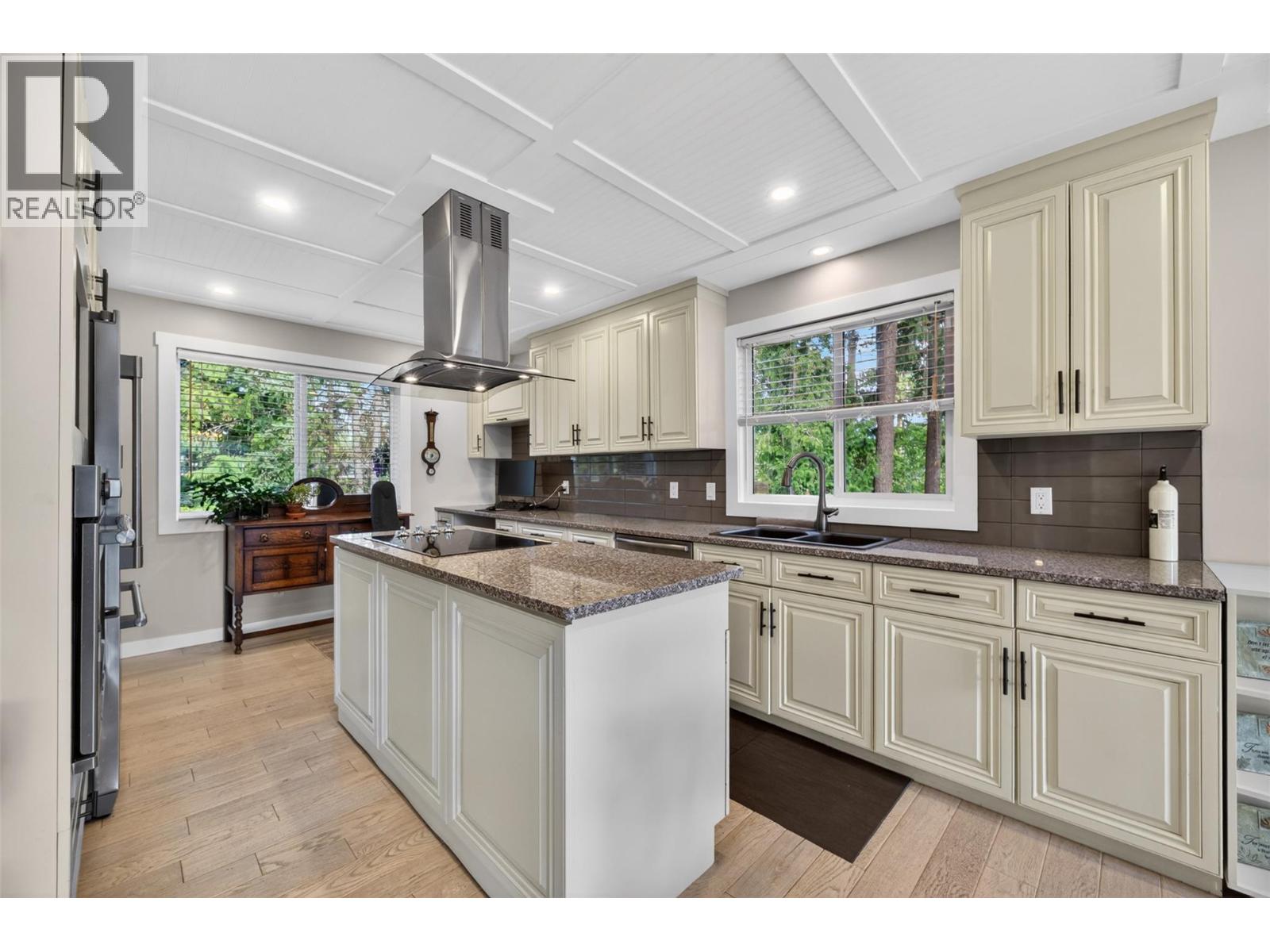 2414 Forest Drive - 25