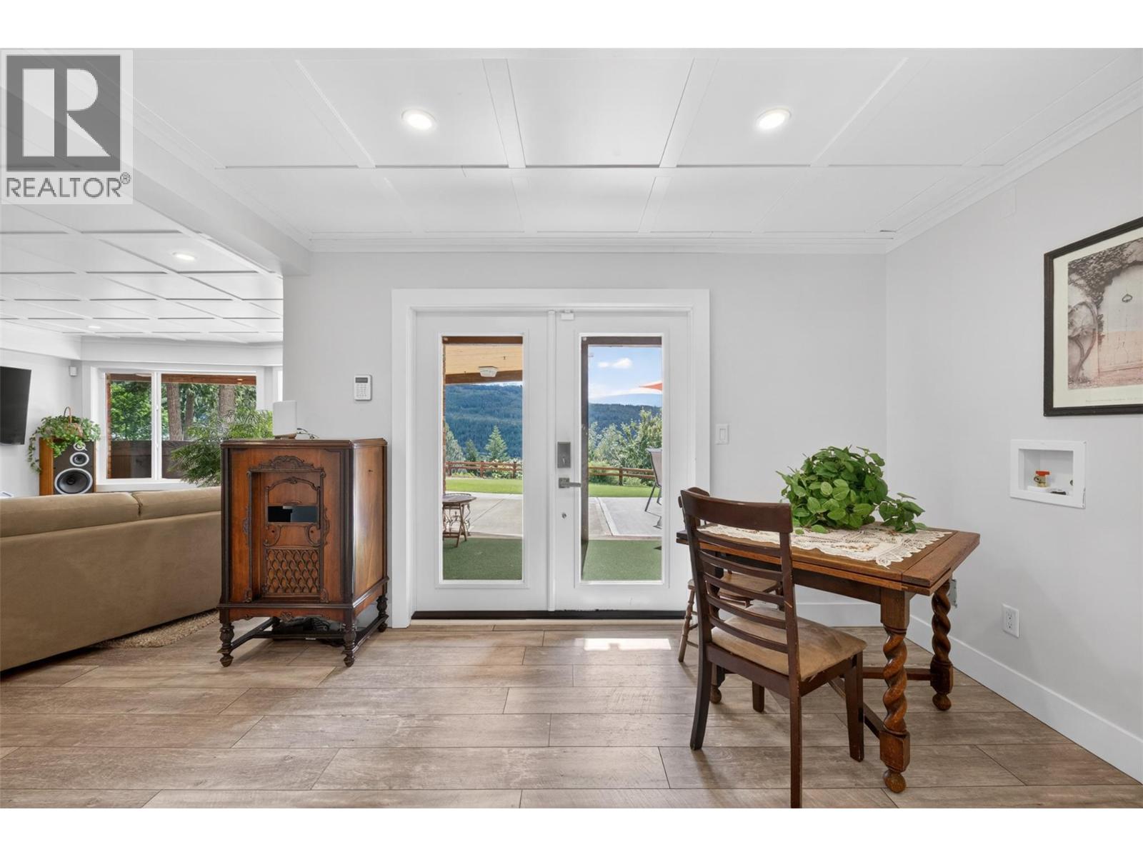 2414 Forest Drive - 59