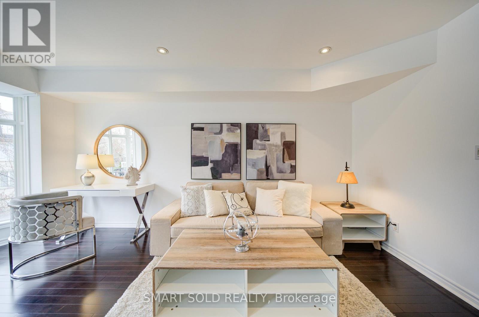 11 HUMPHREY GATE - 9