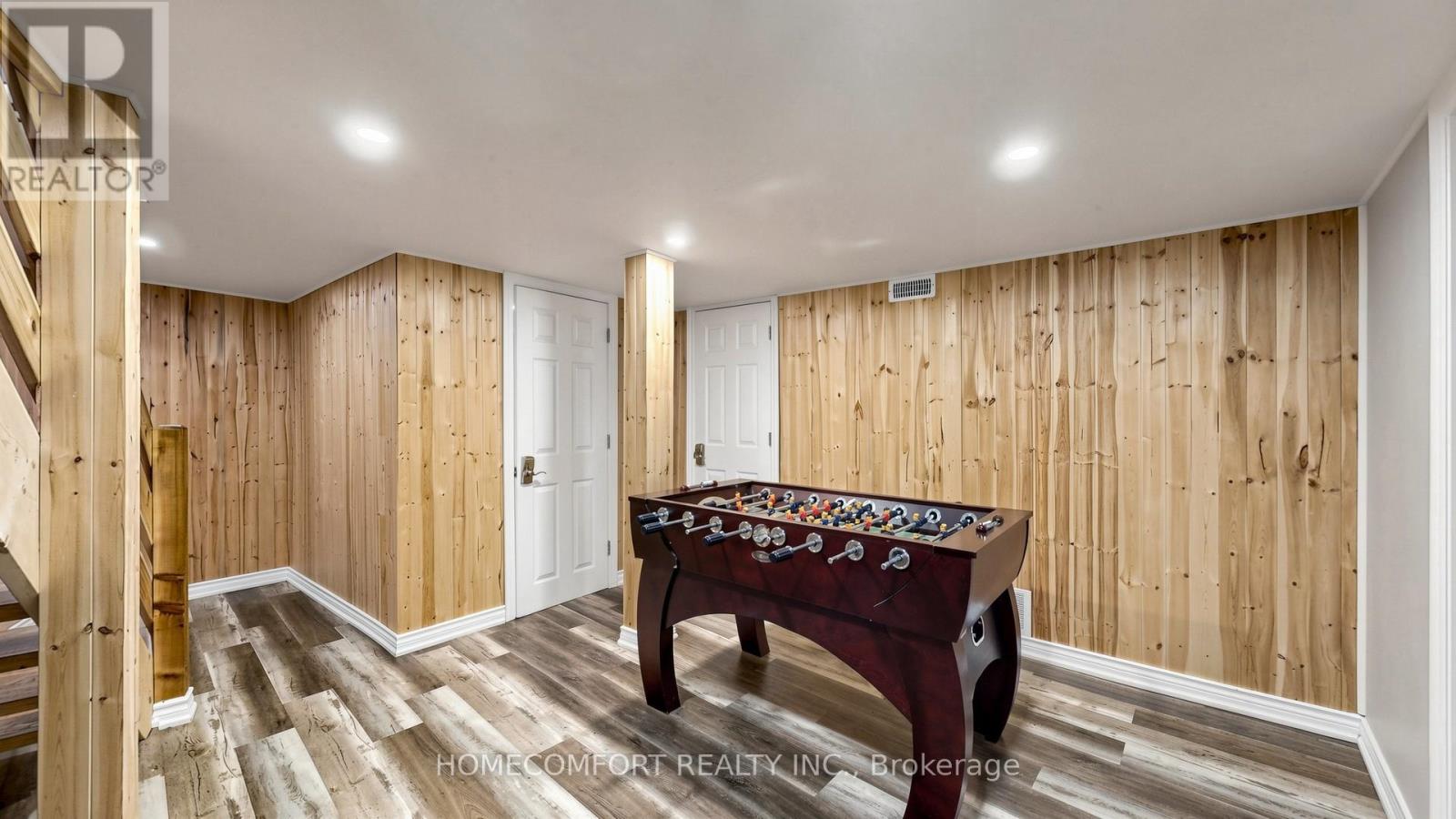 108 MORRIS LANE - 23