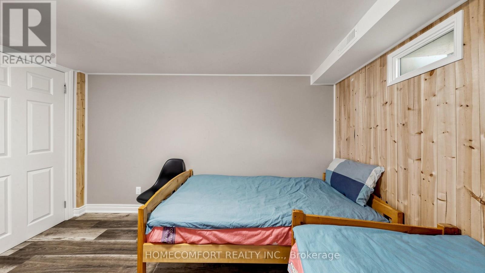 108 MORRIS LANE - 27