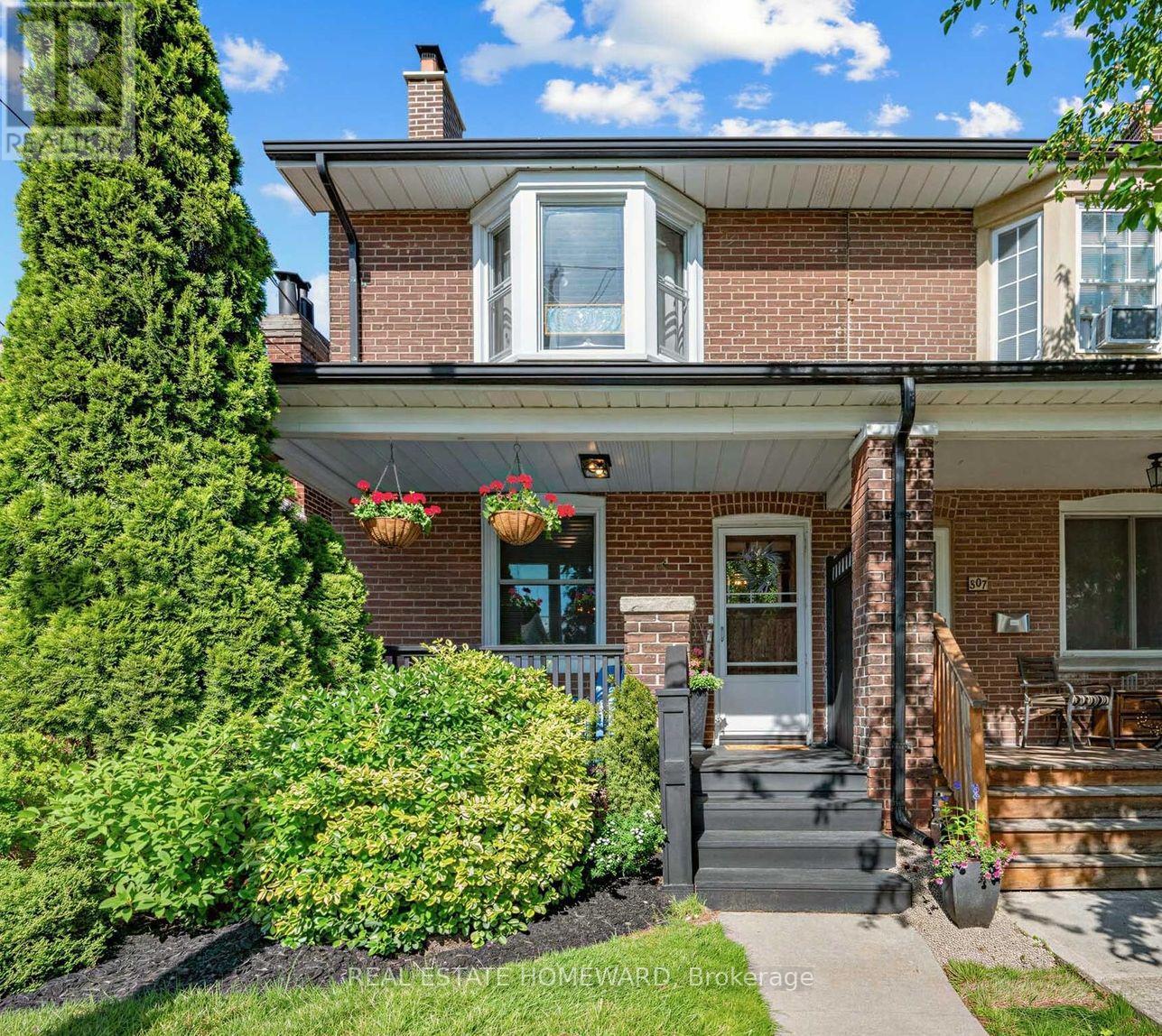 Listing photo of 309 CHISHOLM AVENUE