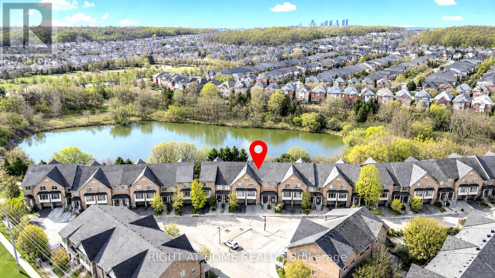 Listing photo of 10 - 8900 BATHURST STREET