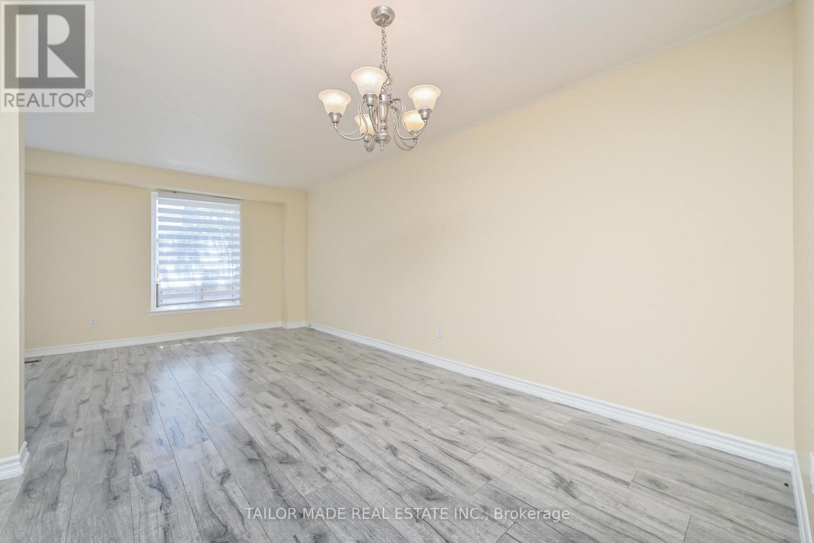 #79 79 GUILDFORD CRESCENT - 10