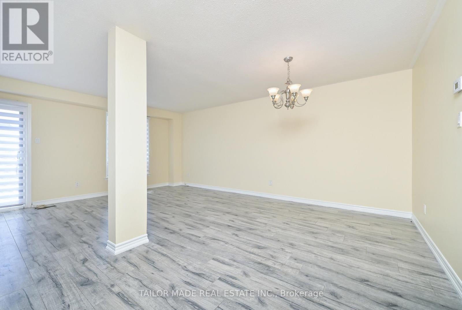 #79 79 GUILDFORD CRESCENT - 12