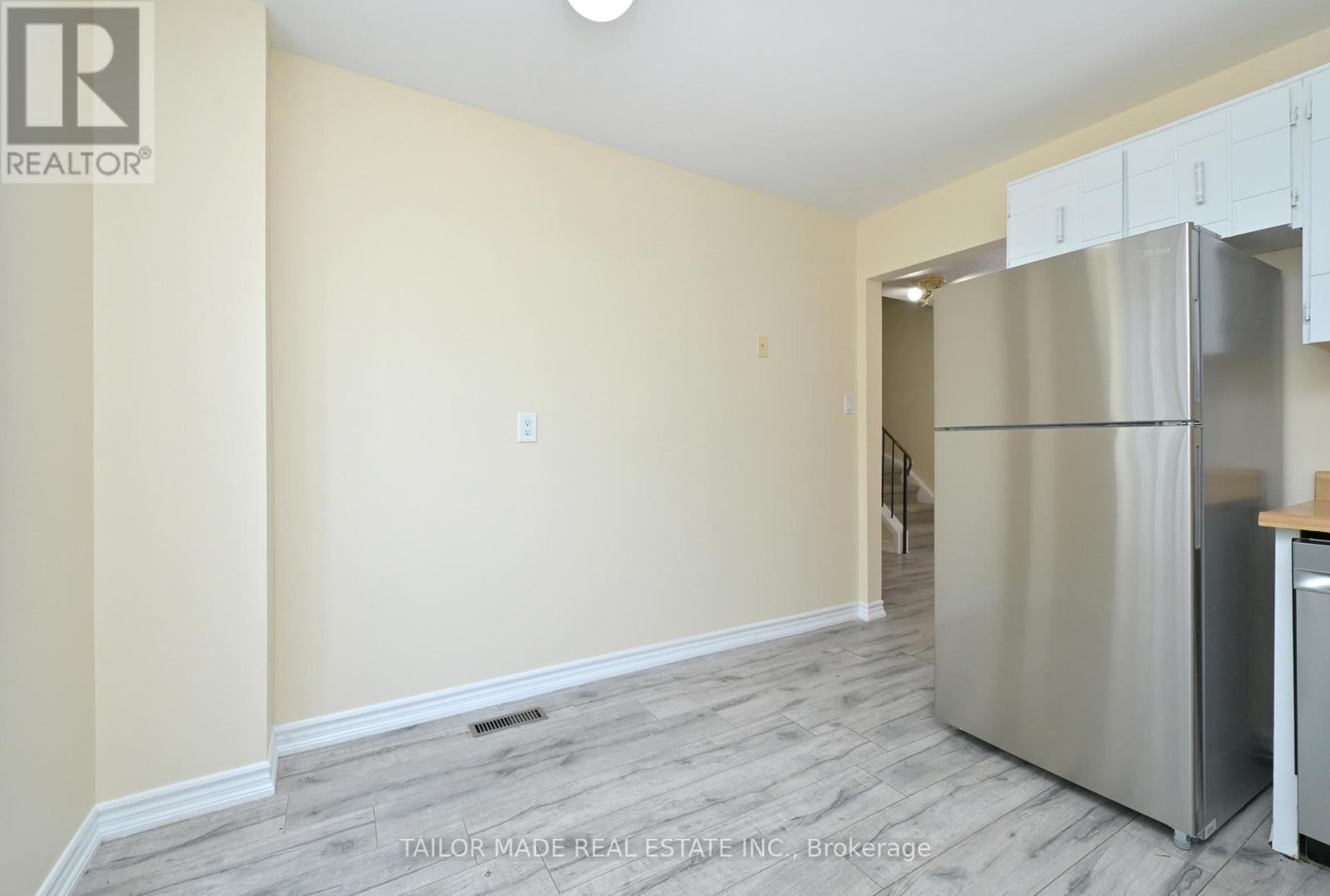 #79 79 GUILDFORD CRESCENT - 6