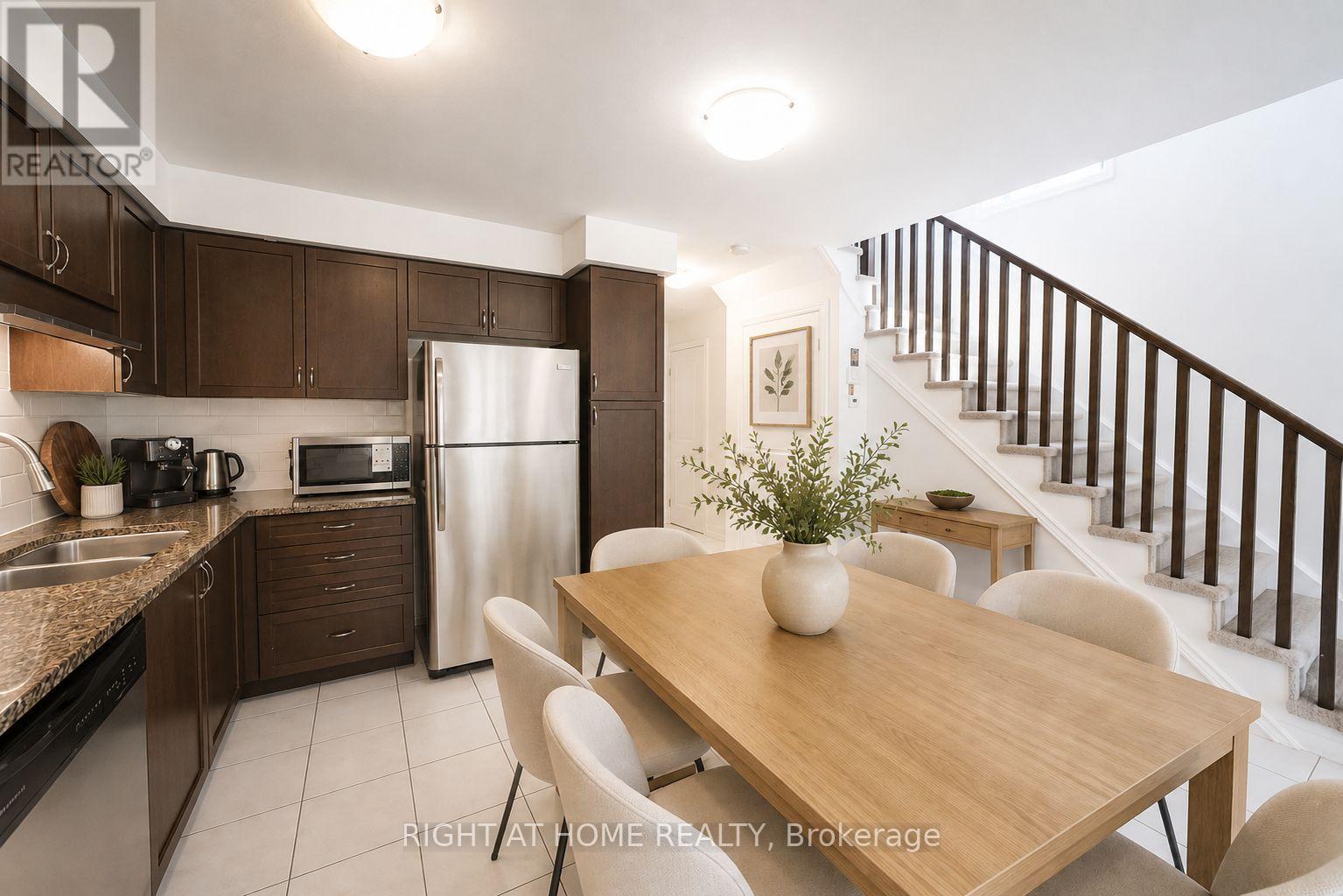 66 ARLINGTON CRESCENT - 5