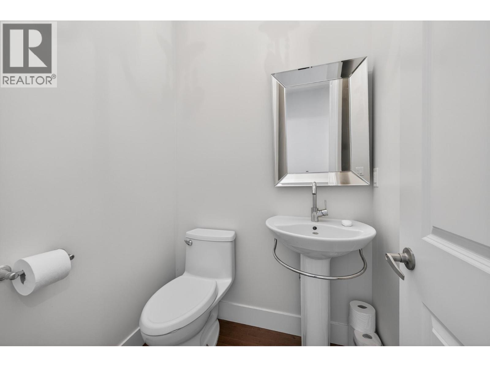 2640 Telford Drive - 28