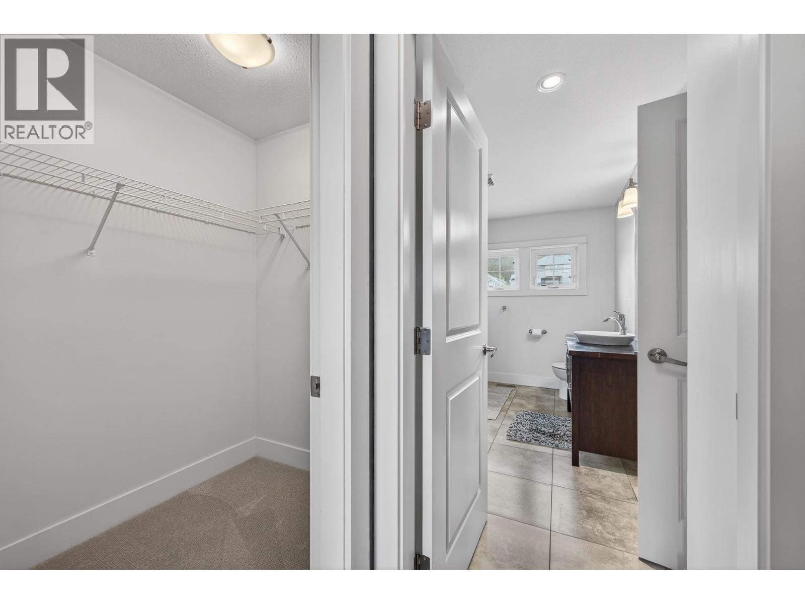 2640 Telford Drive - 35