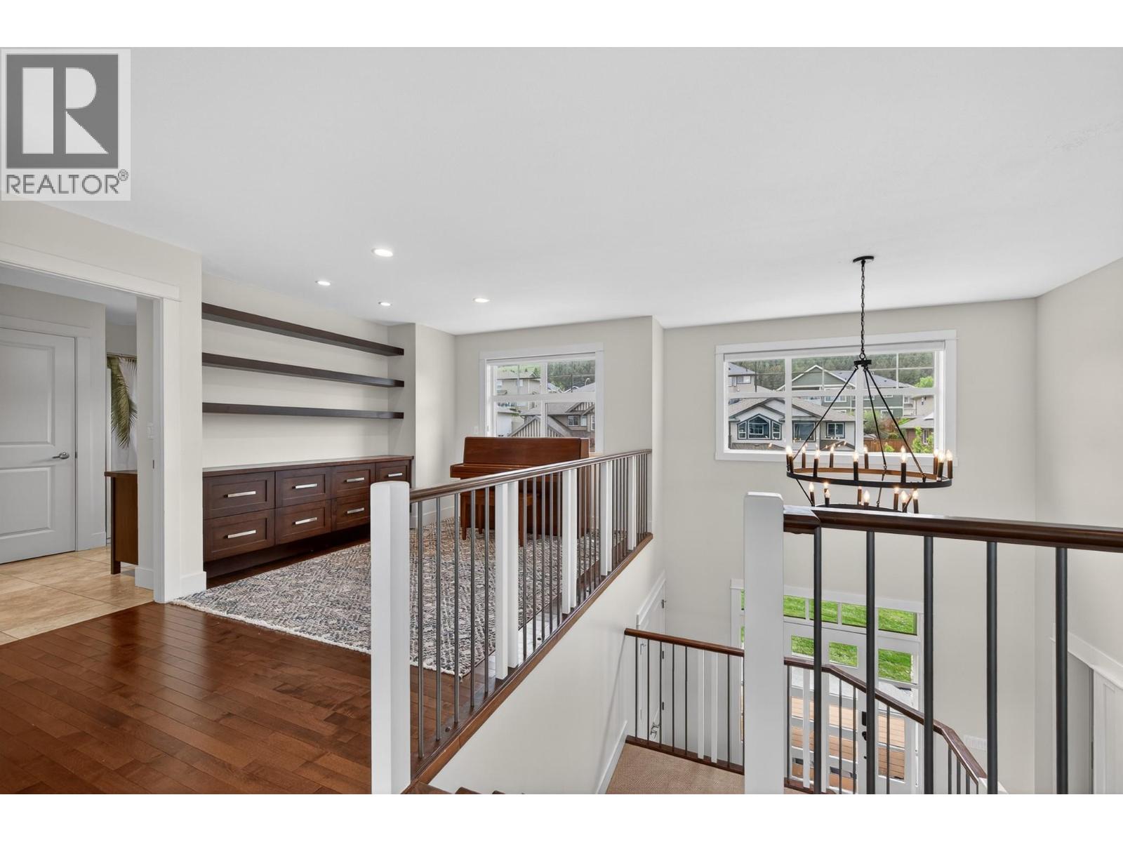 2640 Telford Drive - 32