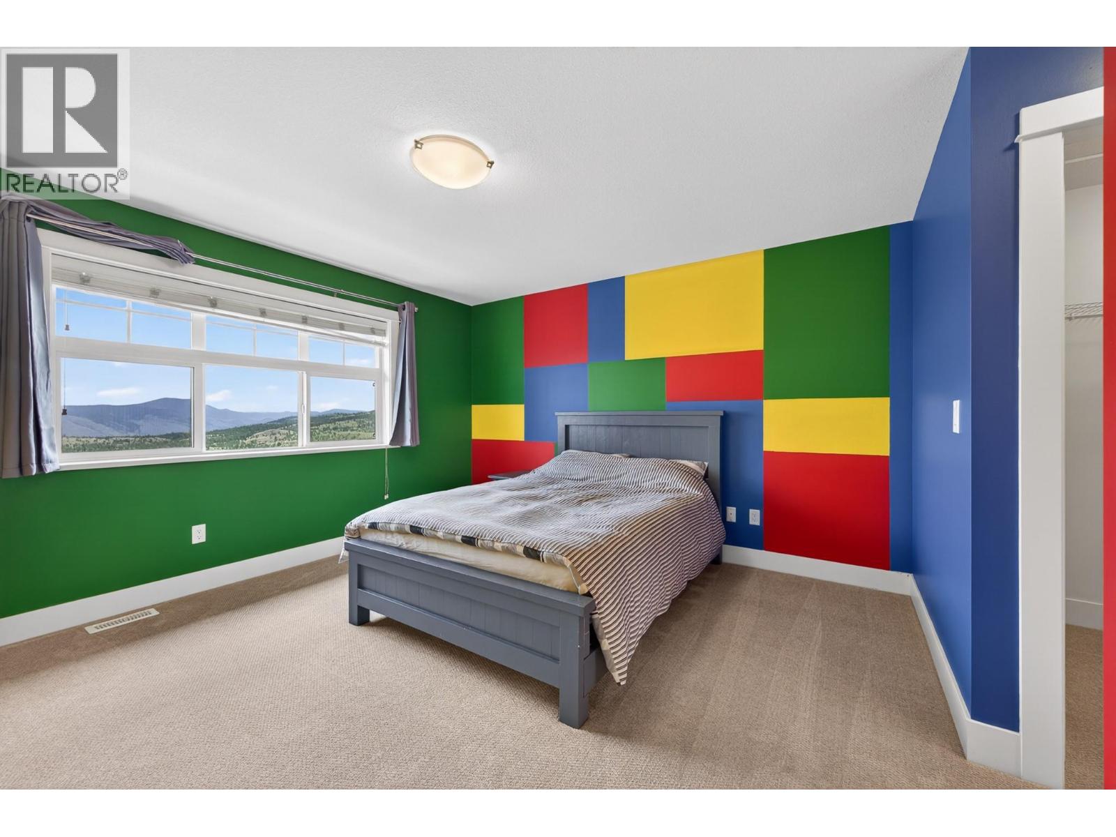 2640 Telford Drive - 33
