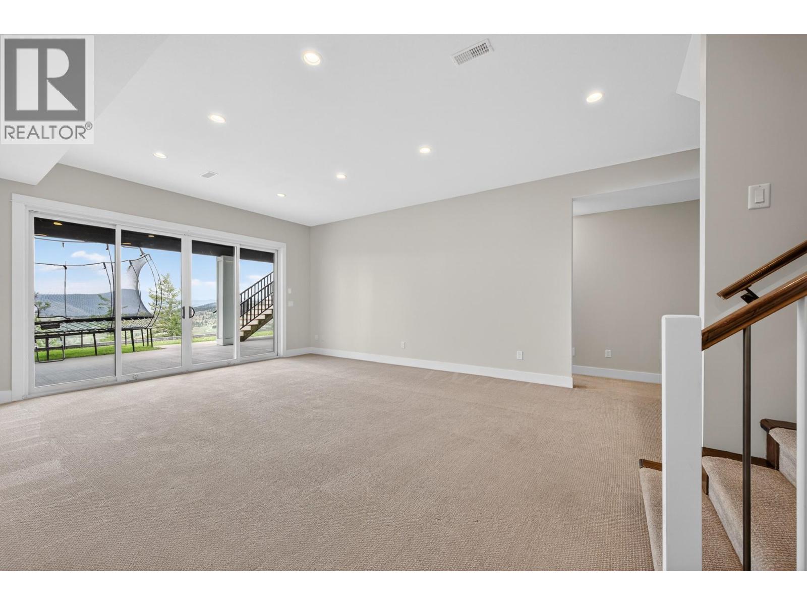 2640 Telford Drive - 40