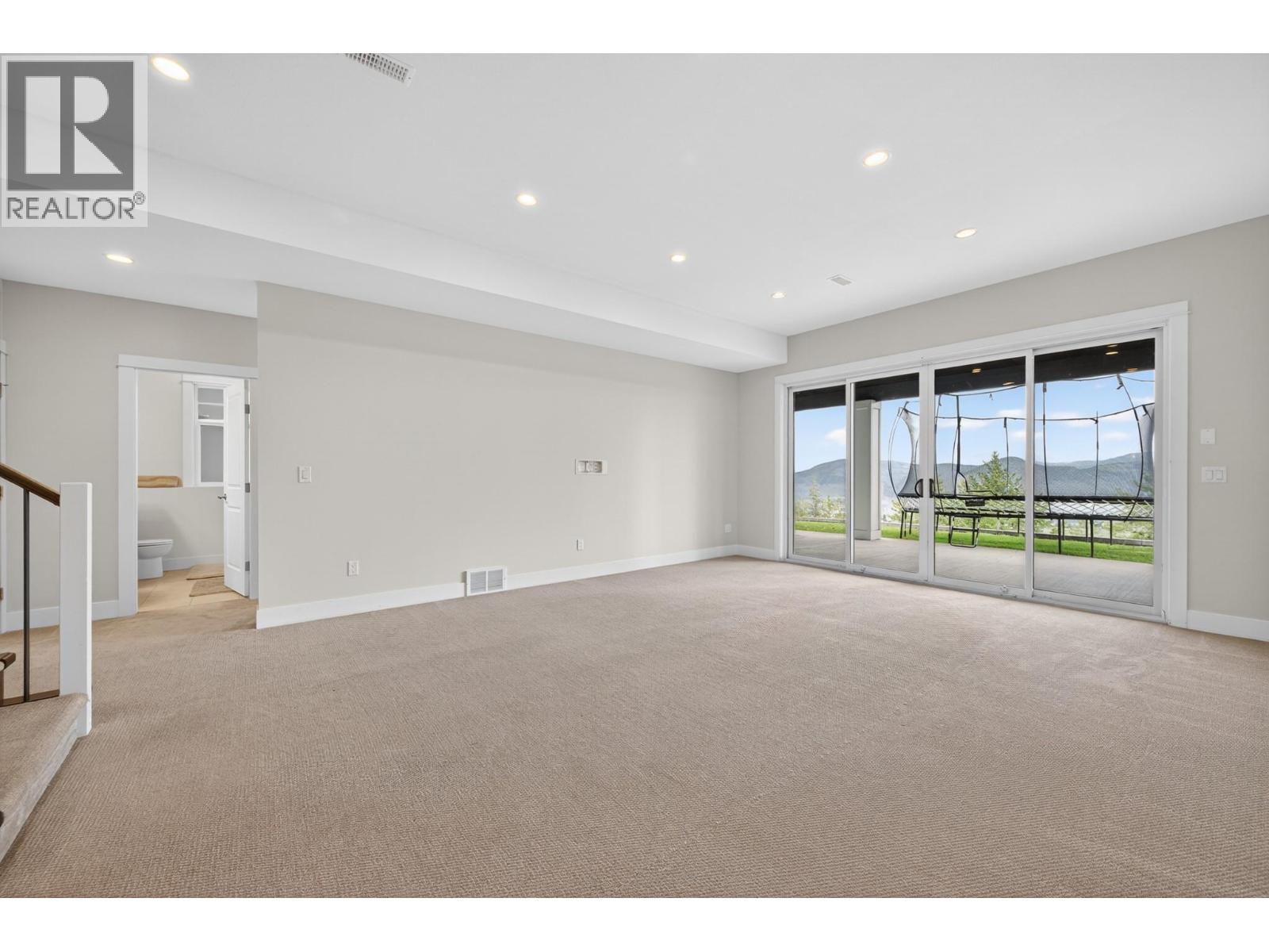2640 Telford Drive - 39