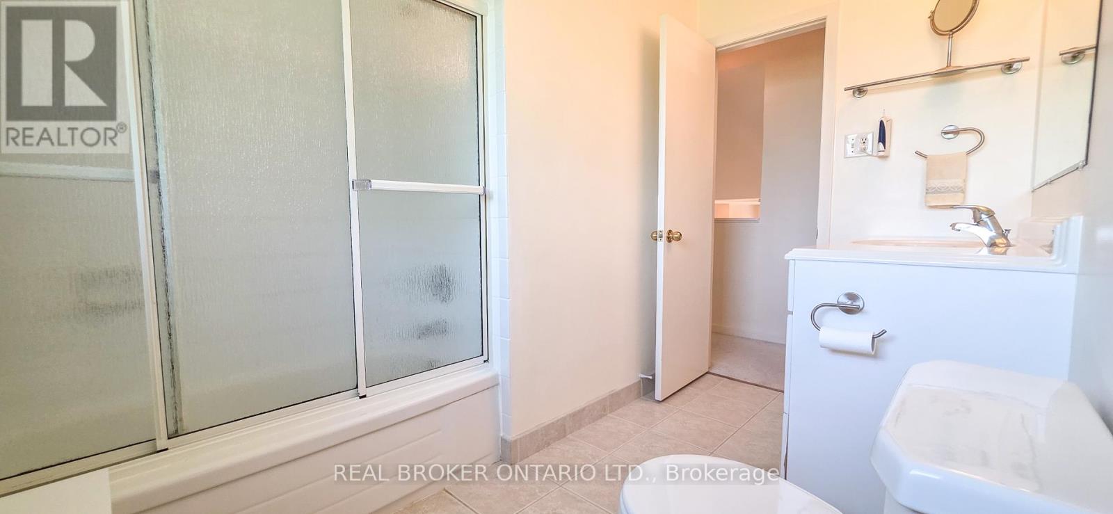 241 RIVERVIEW BOULEVARD - 16