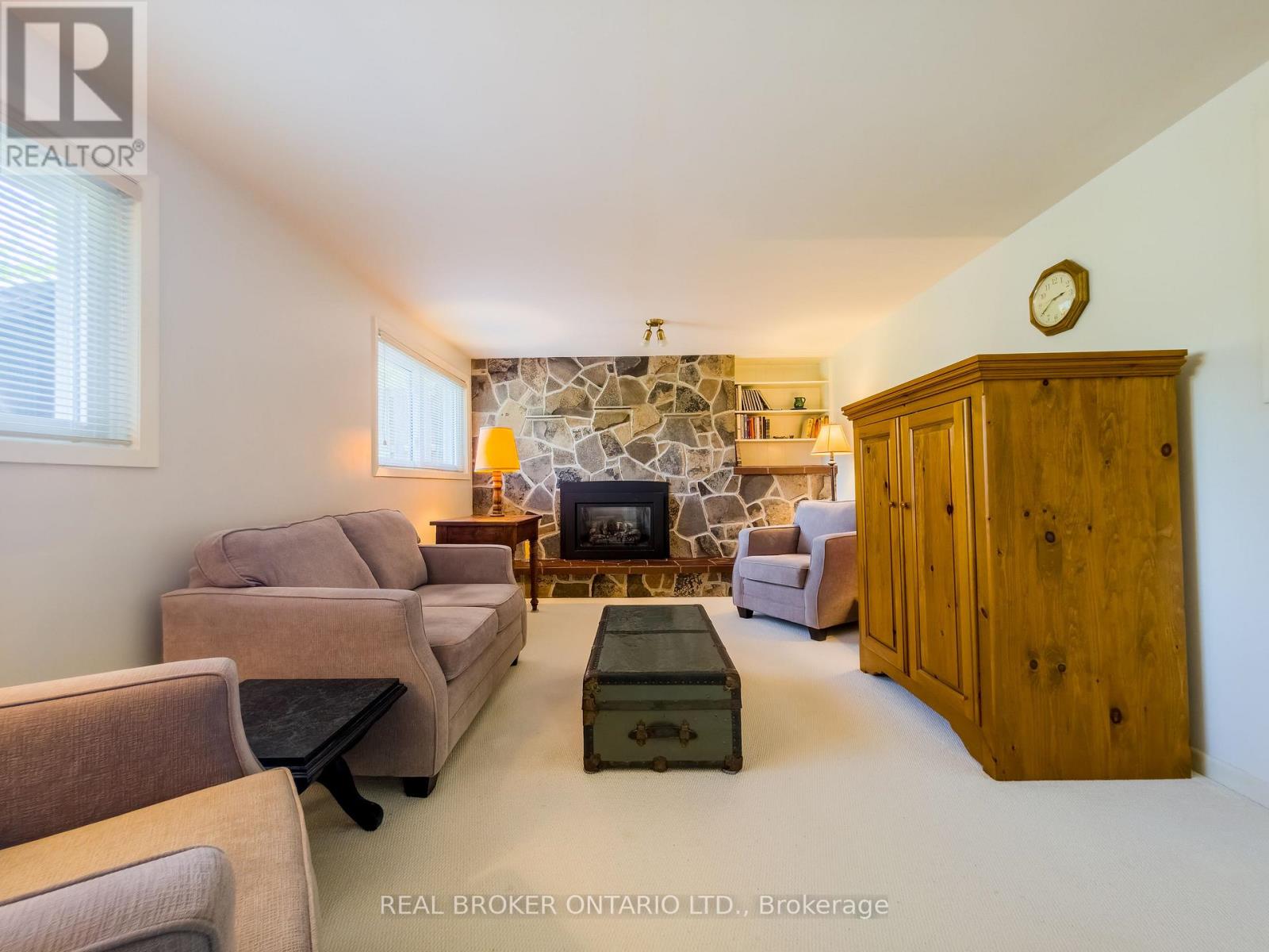 241 RIVERVIEW BOULEVARD - 22