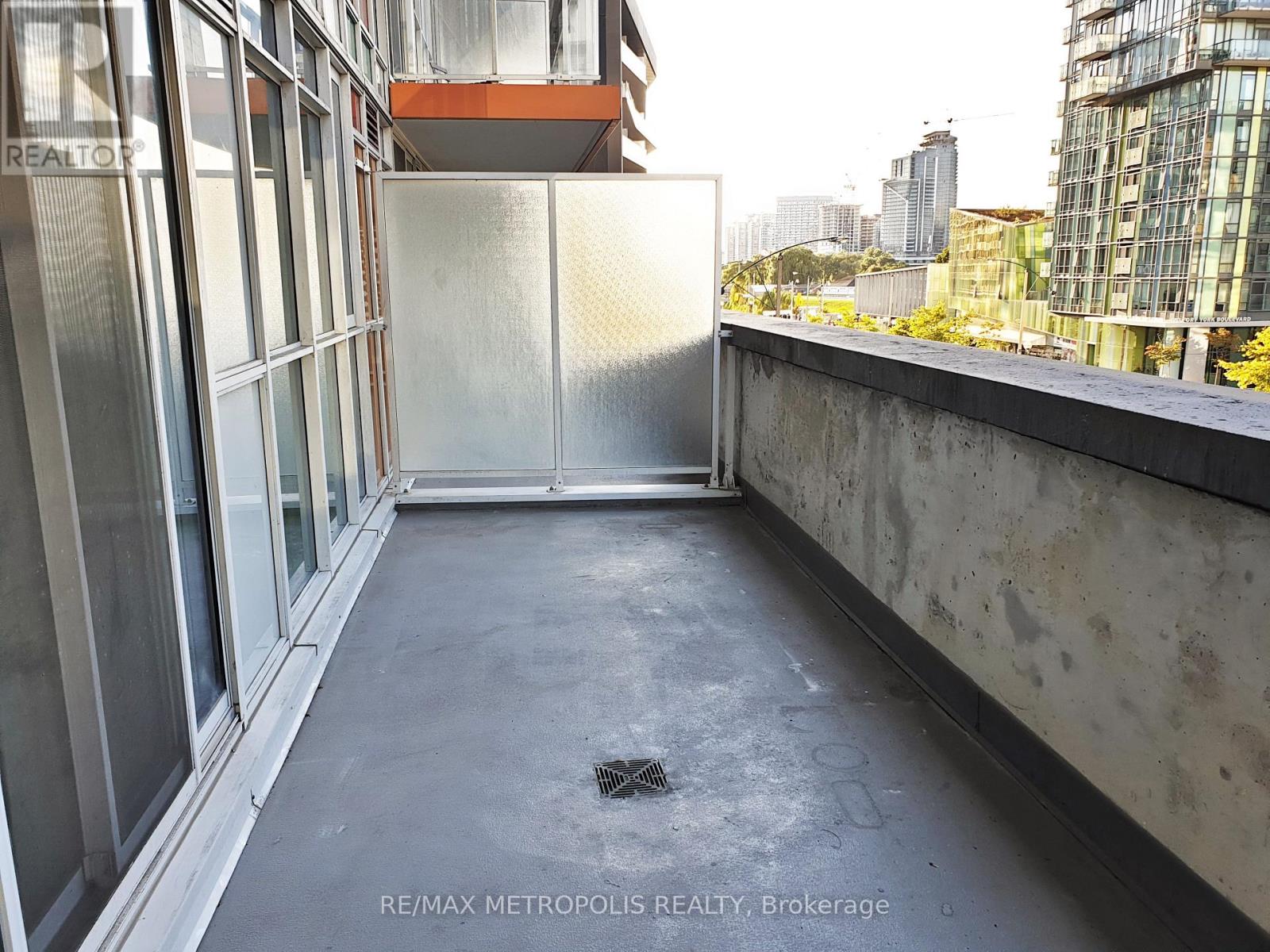 #312 85 QUEENS WHARF ROAD - 8