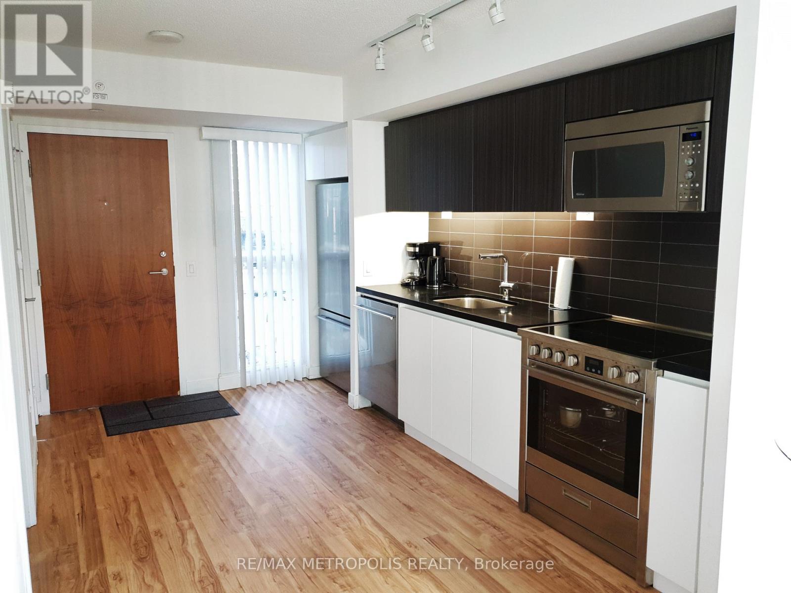 #307 85 QUEENS WHARF ROAD - 15