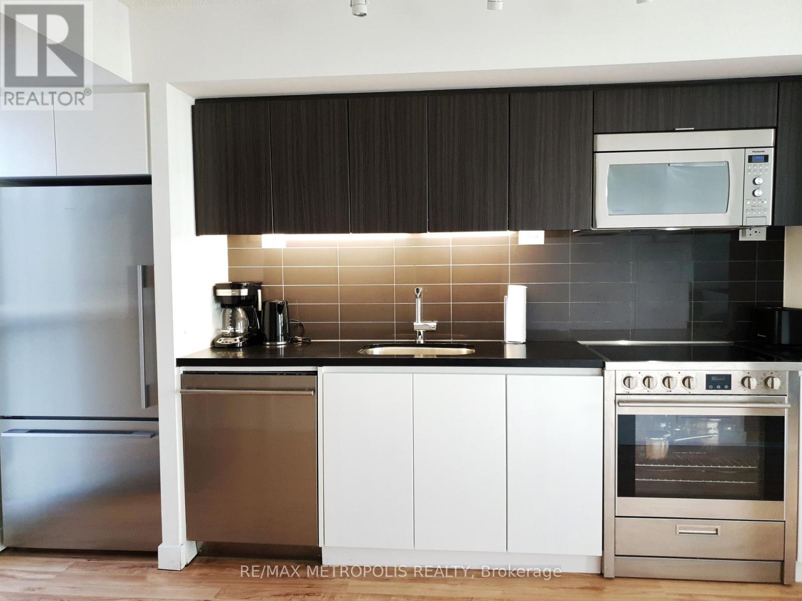 #307 85 QUEENS WHARF ROAD - 16