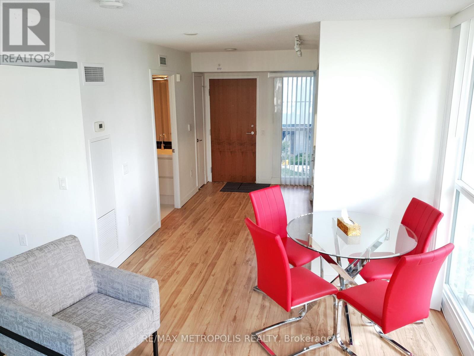 #307 85 QUEENS WHARF ROAD - 18