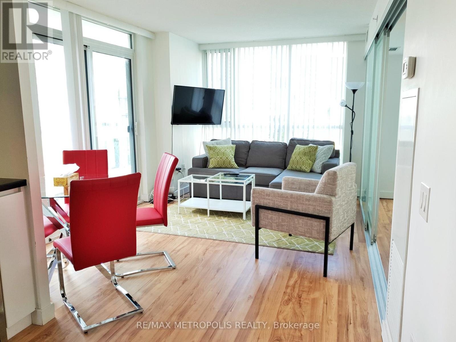 #307 85 QUEENS WHARF ROAD - 19