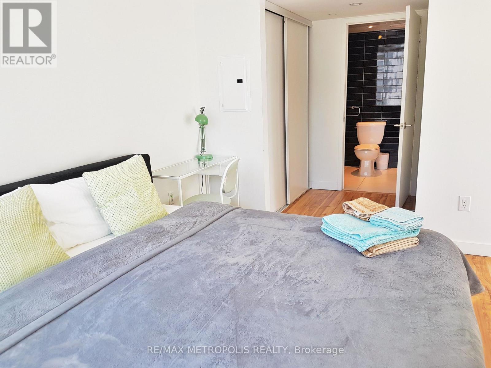 #307 85 QUEENS WHARF ROAD - 5