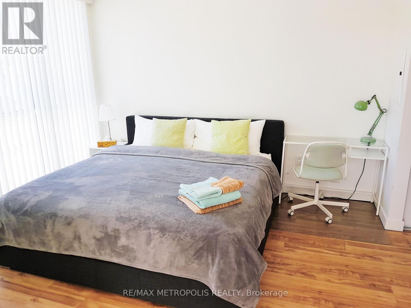 #307 85 QUEENS WHARF ROAD - 6