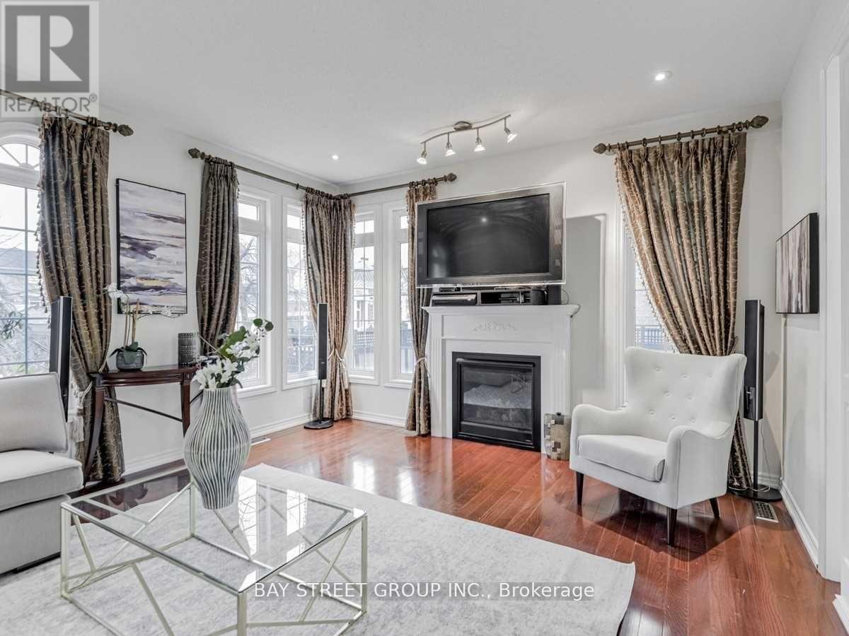 80 GEDDINGTON CRESCENT - 10