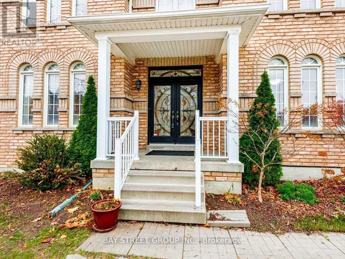 80 GEDDINGTON CRESCENT - 2