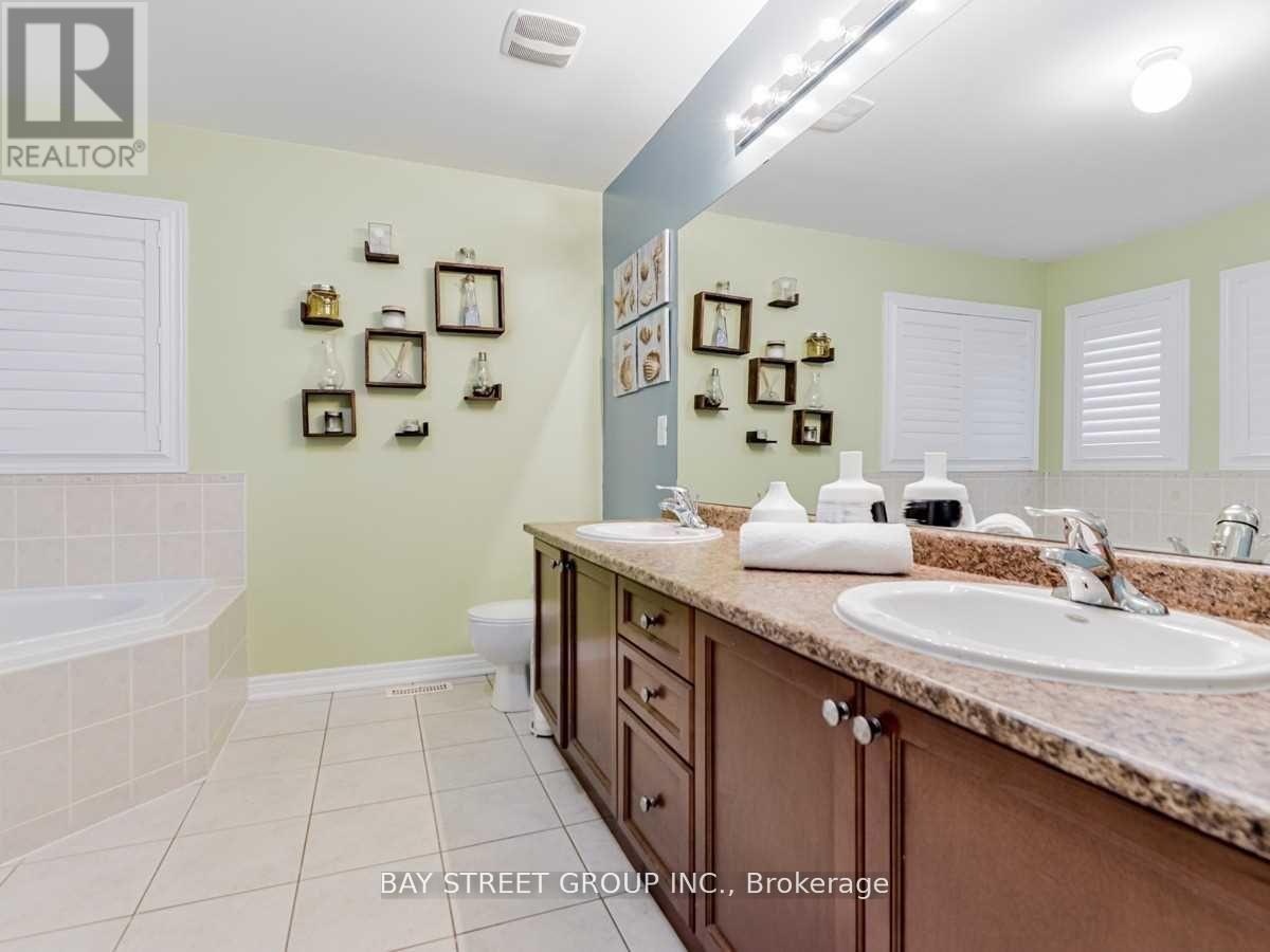 80 GEDDINGTON CRESCENT - 23