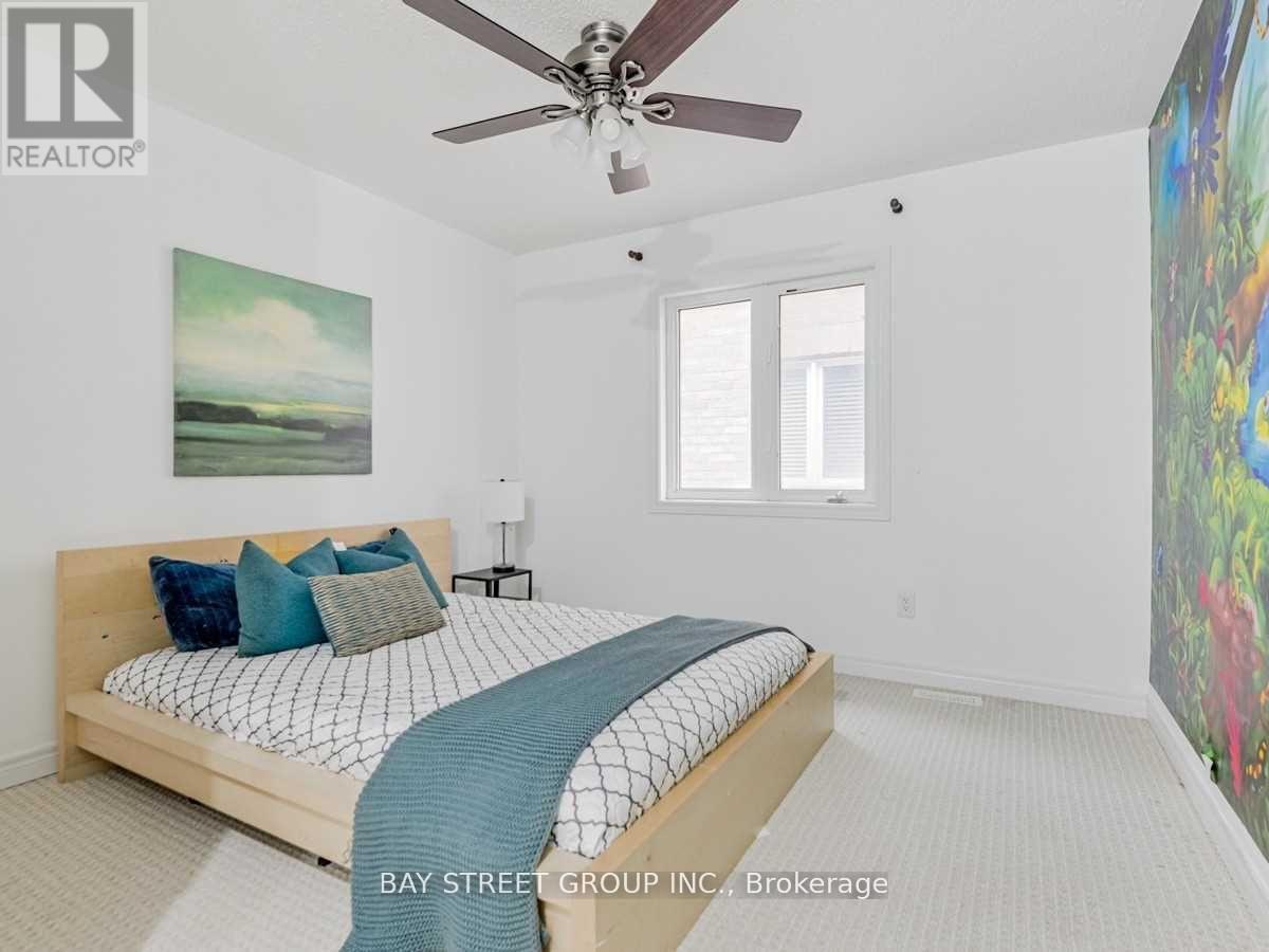 80 GEDDINGTON CRESCENT - 25