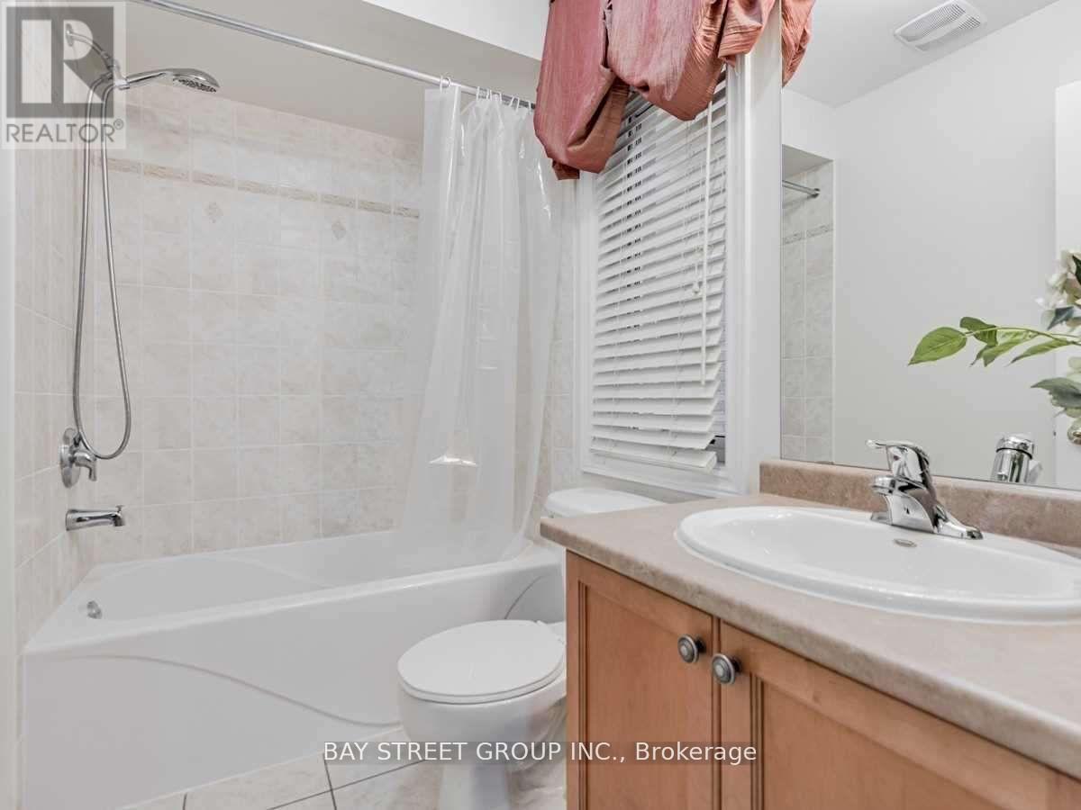 80 GEDDINGTON CRESCENT - 27