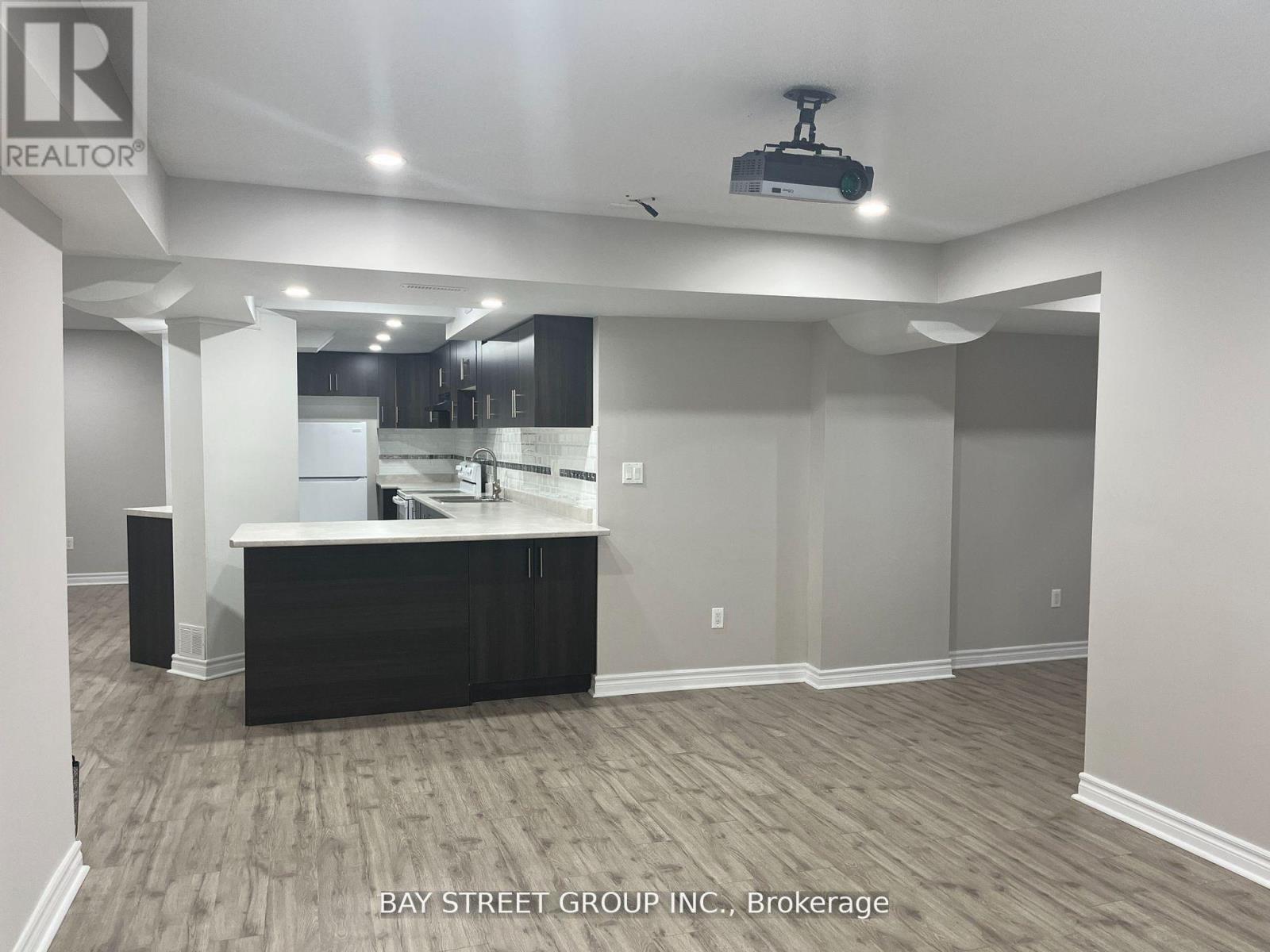 80 GEDDINGTON CRESCENT - 33